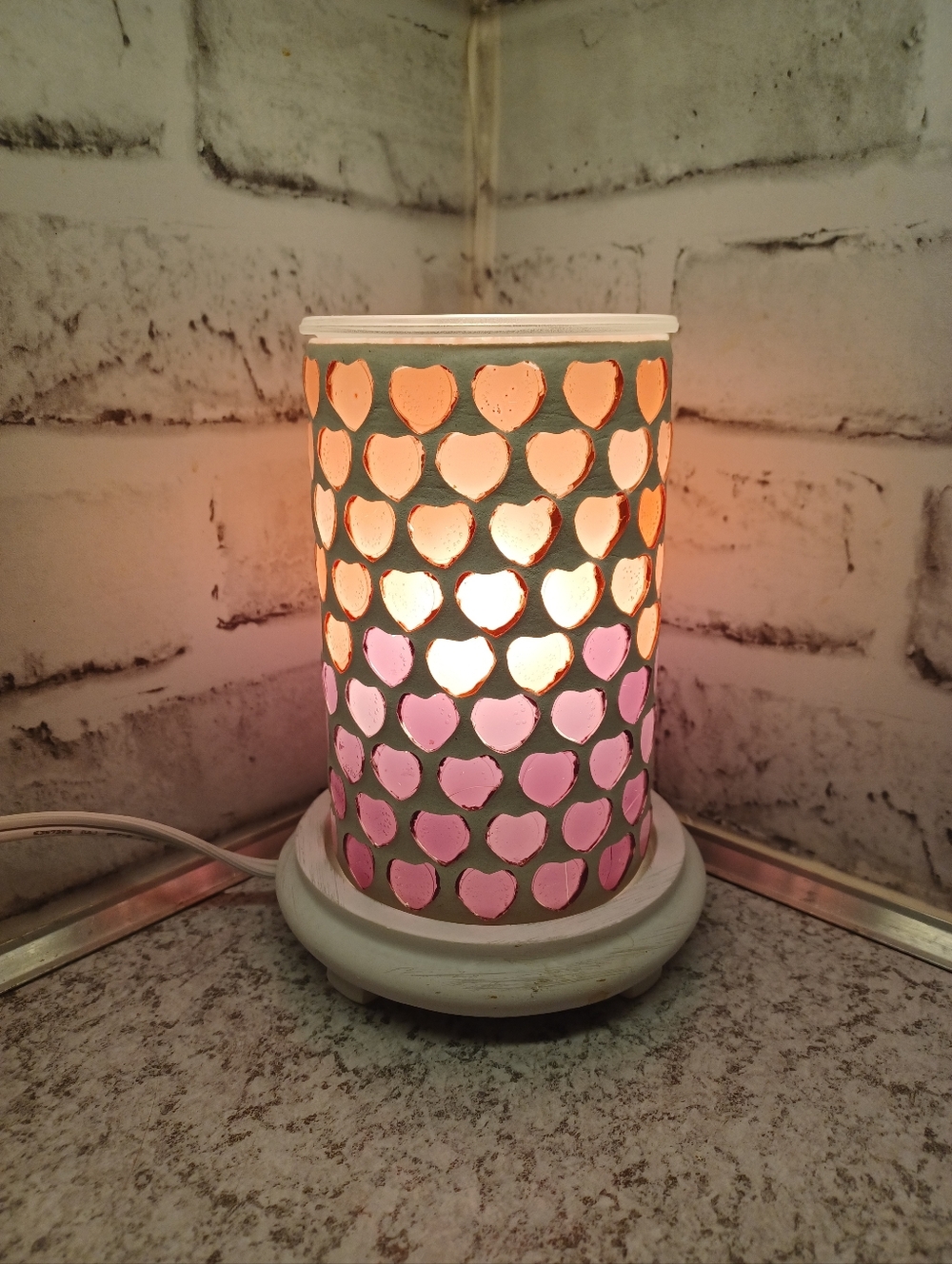 Ombre Hearts Simmering Lights Wax Warmer Pink Zebra WHITE  base warms oil